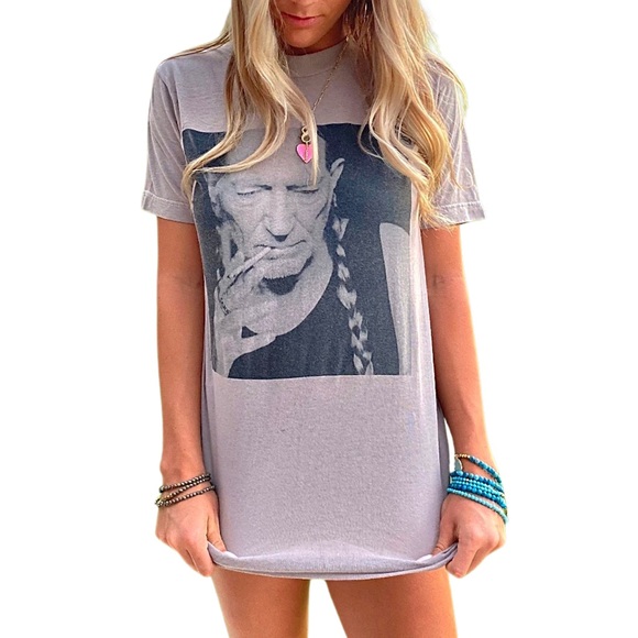 BOUTIQUE* (ITEM) ARCHIVAL Willie Nelson‎ Vintage Tee - Picture 2 of 3
